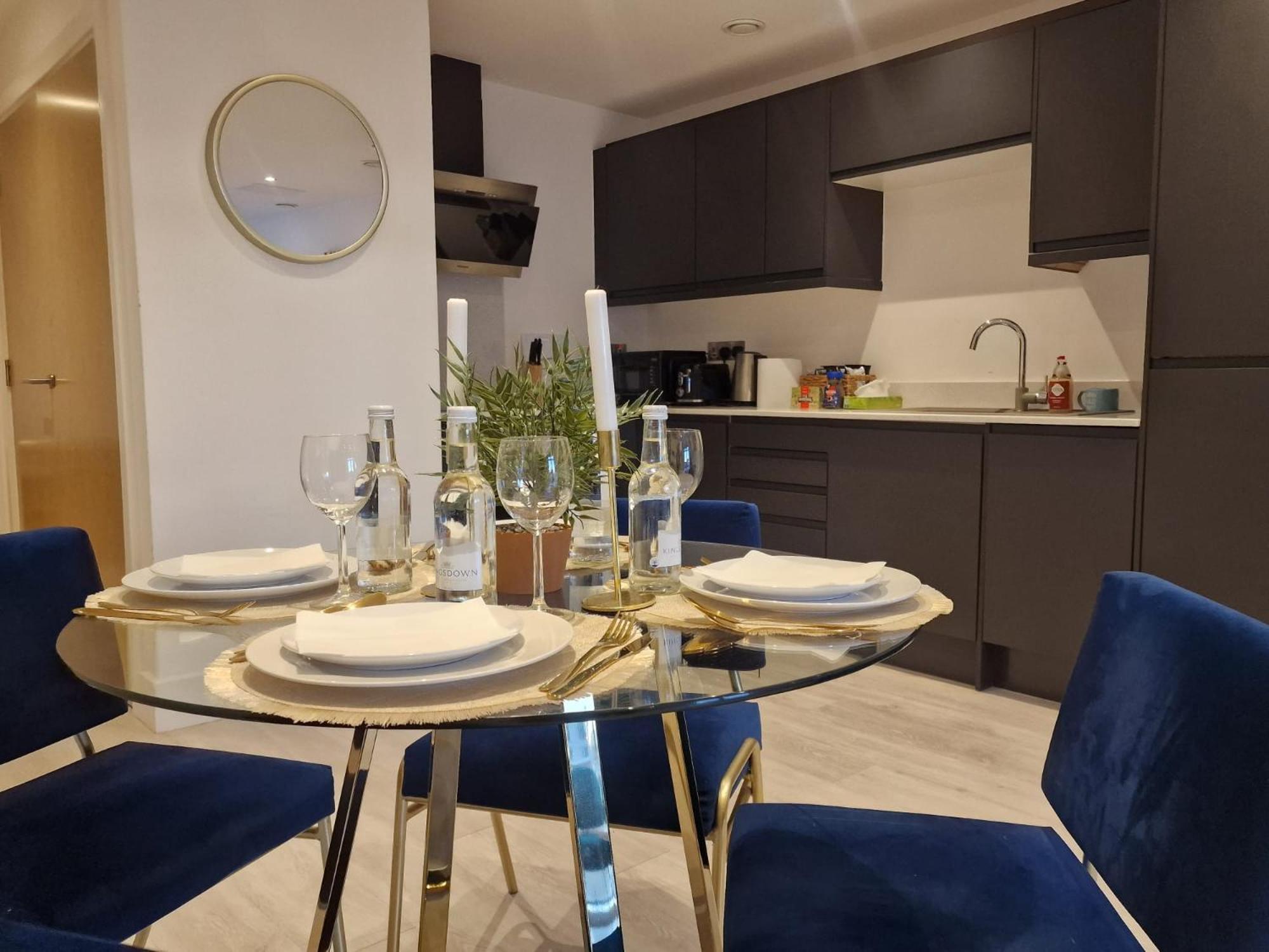 2 Bed Luxury Centre Flat Appartamento *